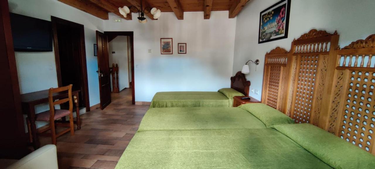 Hotel Rural La Puebla Orbaneja del Castillo Kültér fotó