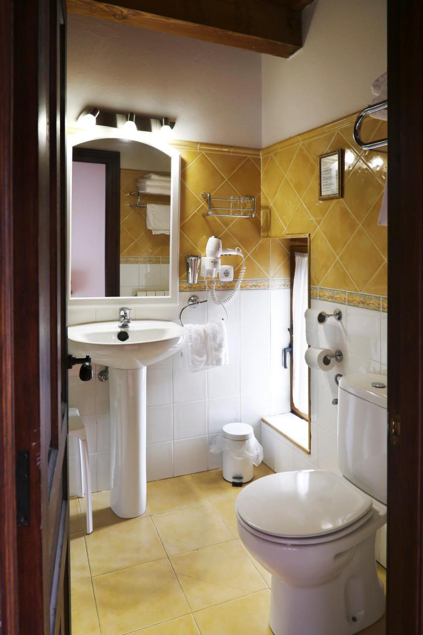 Hotel Rural La Puebla Orbaneja del Castillo Kültér fotó
