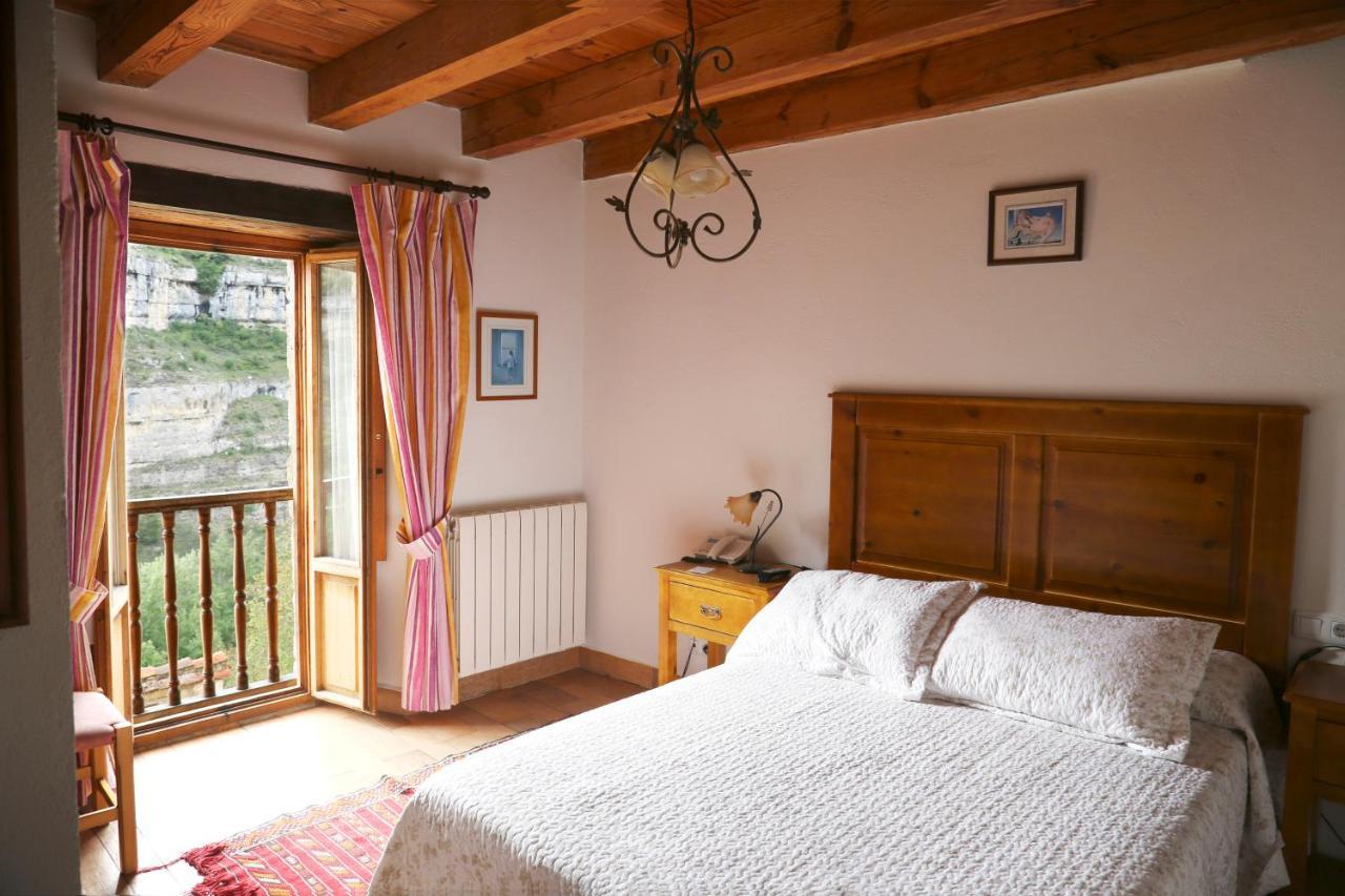 Hotel Rural La Puebla Orbaneja del Castillo Kültér fotó