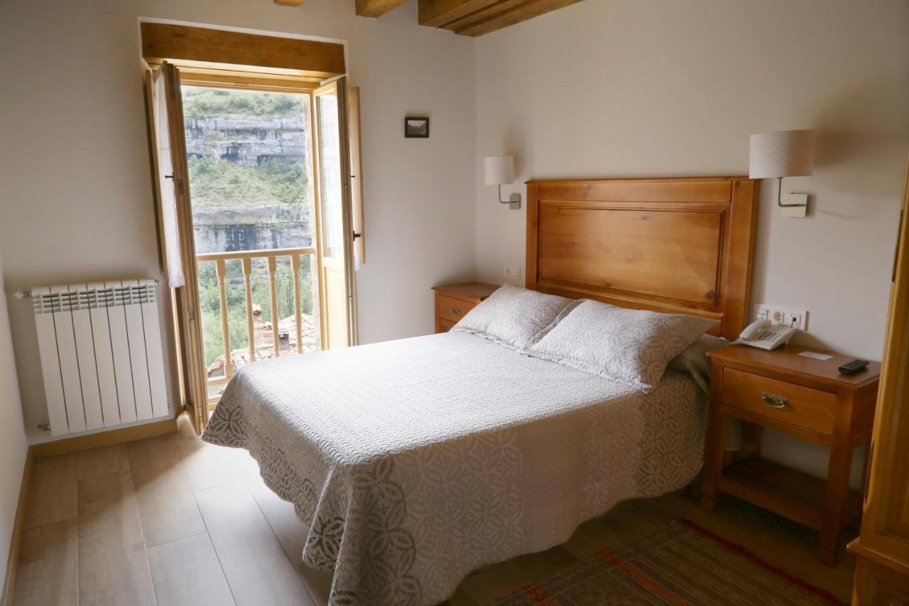Hotel Rural La Puebla Orbaneja del Castillo Kültér fotó