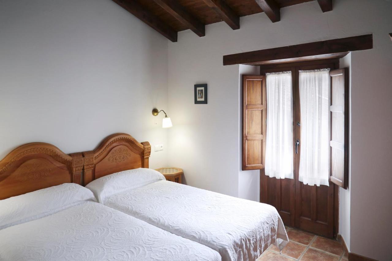 Hotel Rural La Puebla Orbaneja del Castillo Kültér fotó