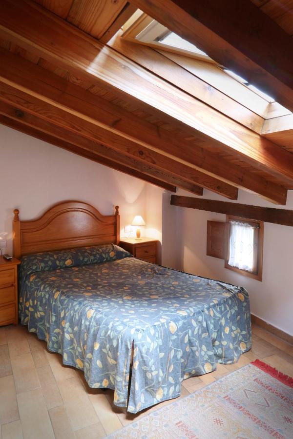 Hotel Rural La Puebla Orbaneja del Castillo Kültér fotó