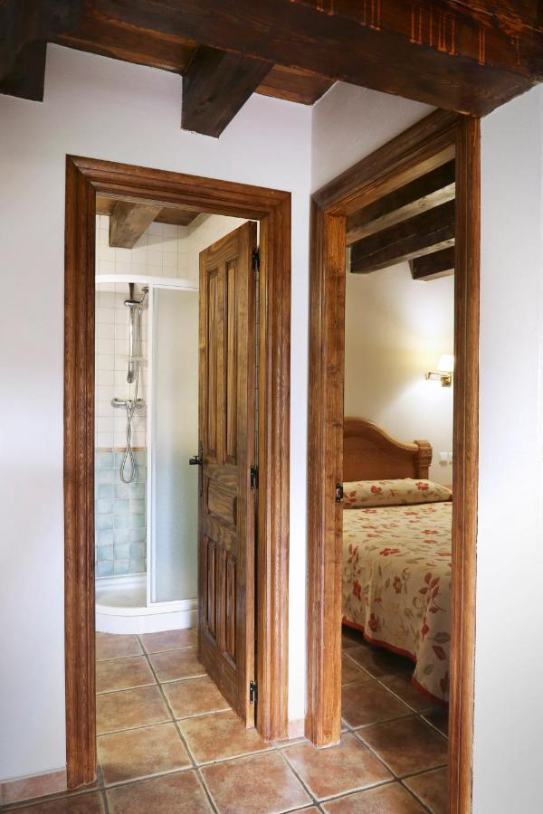 Hotel Rural La Puebla Orbaneja del Castillo Kültér fotó